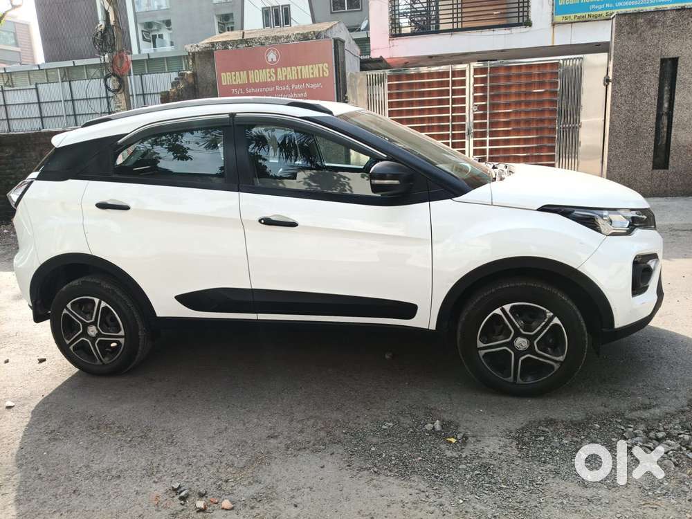 Tata Nexon 1.2 Revotron Xm (s), 2022, Petrol