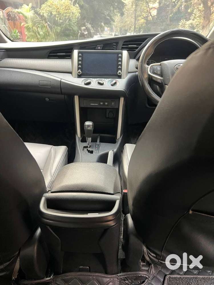 2022 Toyota Innova Crysta
