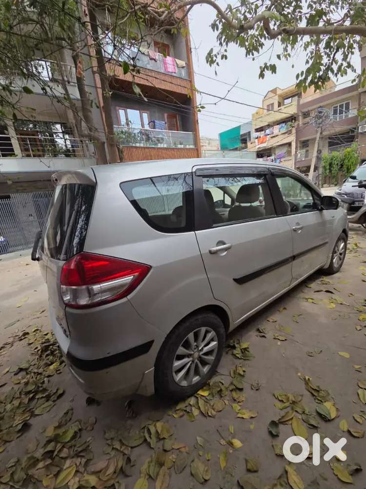 Maruti Suzuki Ertiga 2012 Petrol 70000 Km Driven Orginal