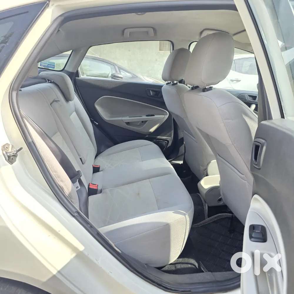 Ford Fiesta Style Diesel 2015 Top Model.