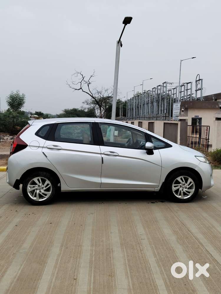 Honda Jazz V Mt Privilege, 2017, Petrol
