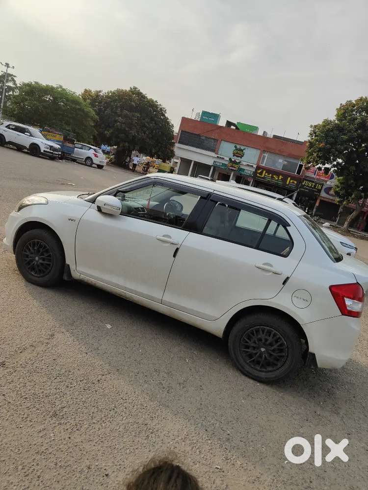 Maruti Suzuki Swift Dzire 2015 Manual Petrol