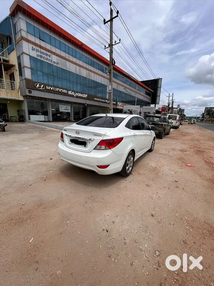 Hyundai Fluidic Verna 2013