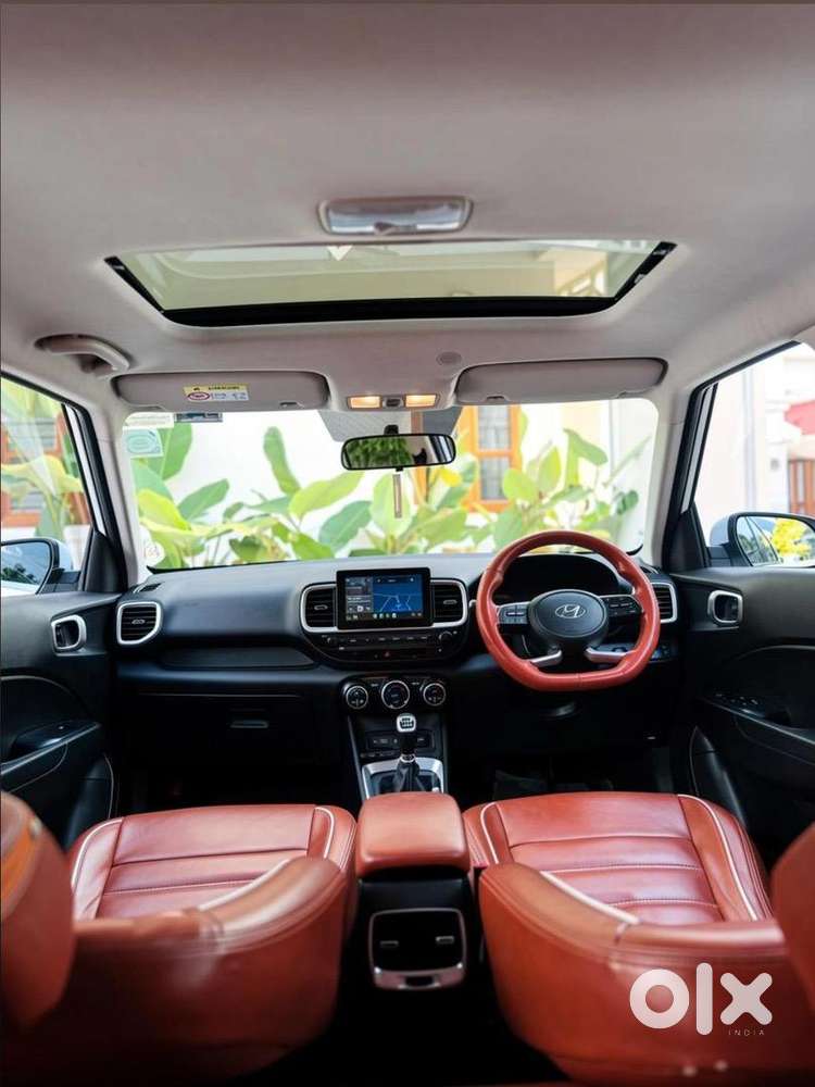 Hyundai Venue 2021 Diesel 61000 Km Driven
