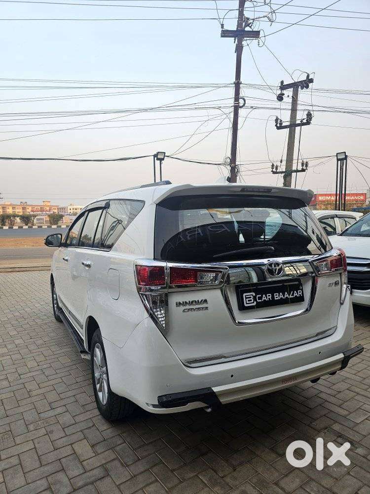 Toyota Innova Crysta 2.7 Gx Mt, 2020, Petrol
