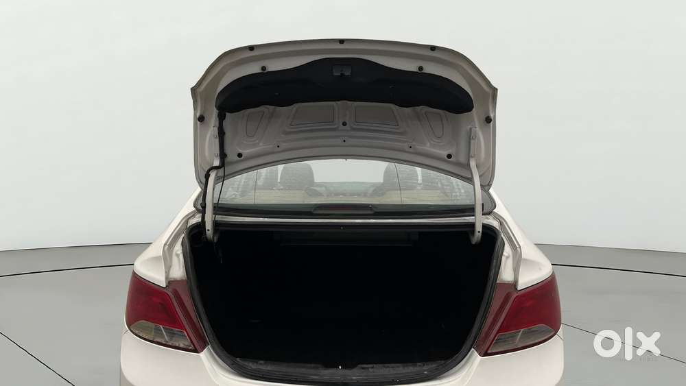 Hyundai Verna [2015-2018] Fluidic 4s 1.6 Vtvt Sx, 2015, Petrol