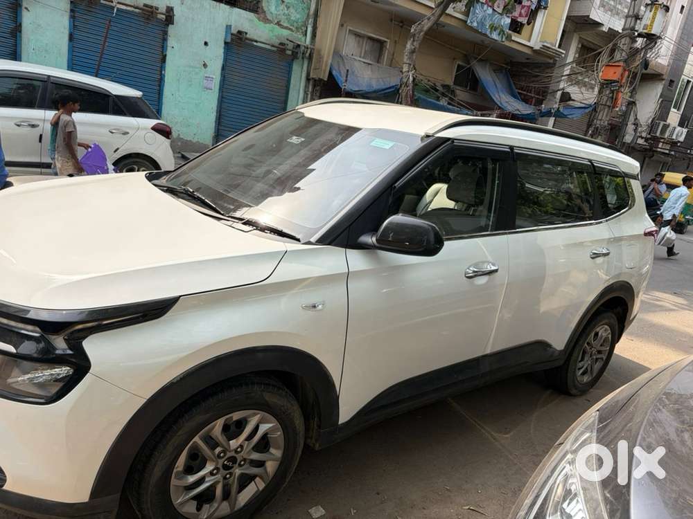 Kia Carens Premium 2023