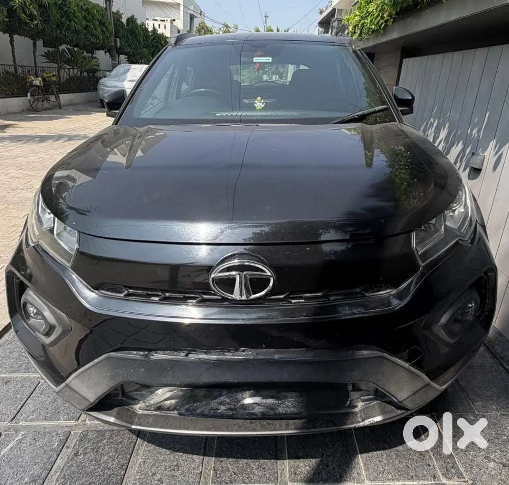 Tata Nexon 1.2 2023 Dark Edition