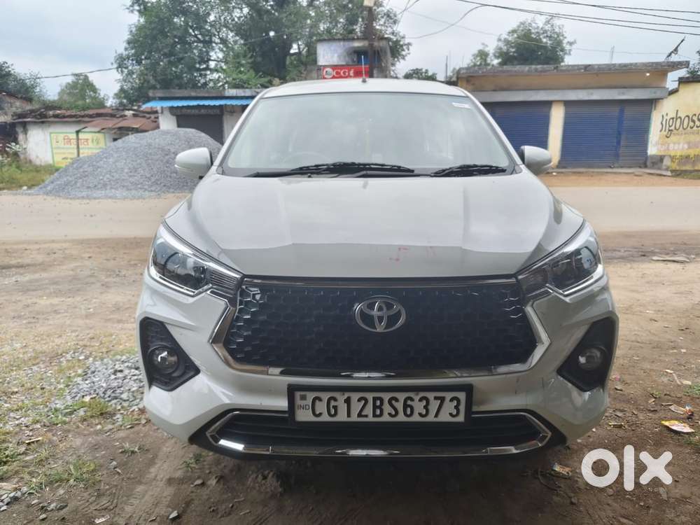 Toyota Rumion Petrol 2025