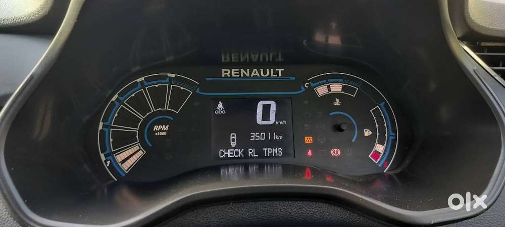 Renault Triber Rxz, 2024, Petrol