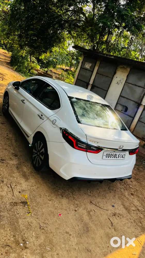 Honda City Zx 2023 Petrol 20530 Km Driven