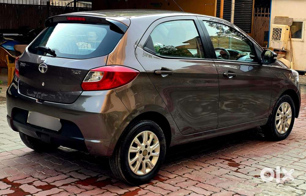 Tata Tiago 1.2 Revotron Xza, 2018, Petrol