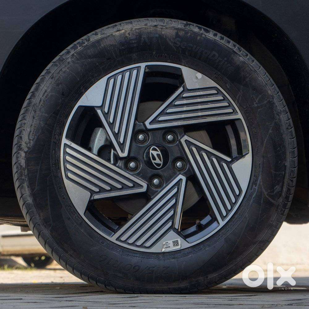 Hyundai Venue, 2025, Petrol