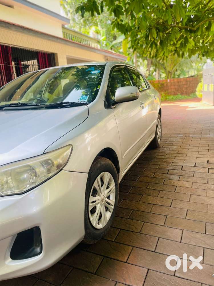 Toyota Corolla Altis 2013