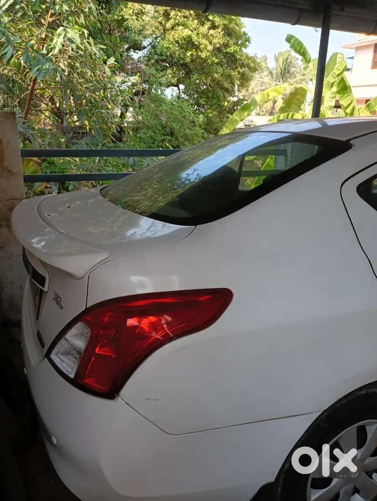 Nissan Sunny 2014