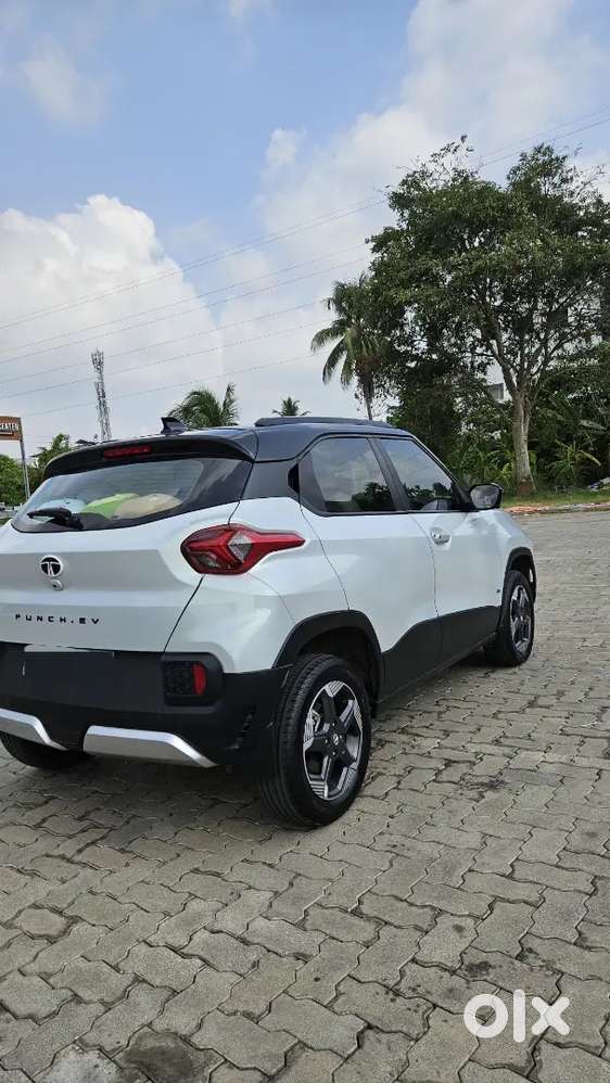 Tata Punch Ev 2025 17500 Km Driven