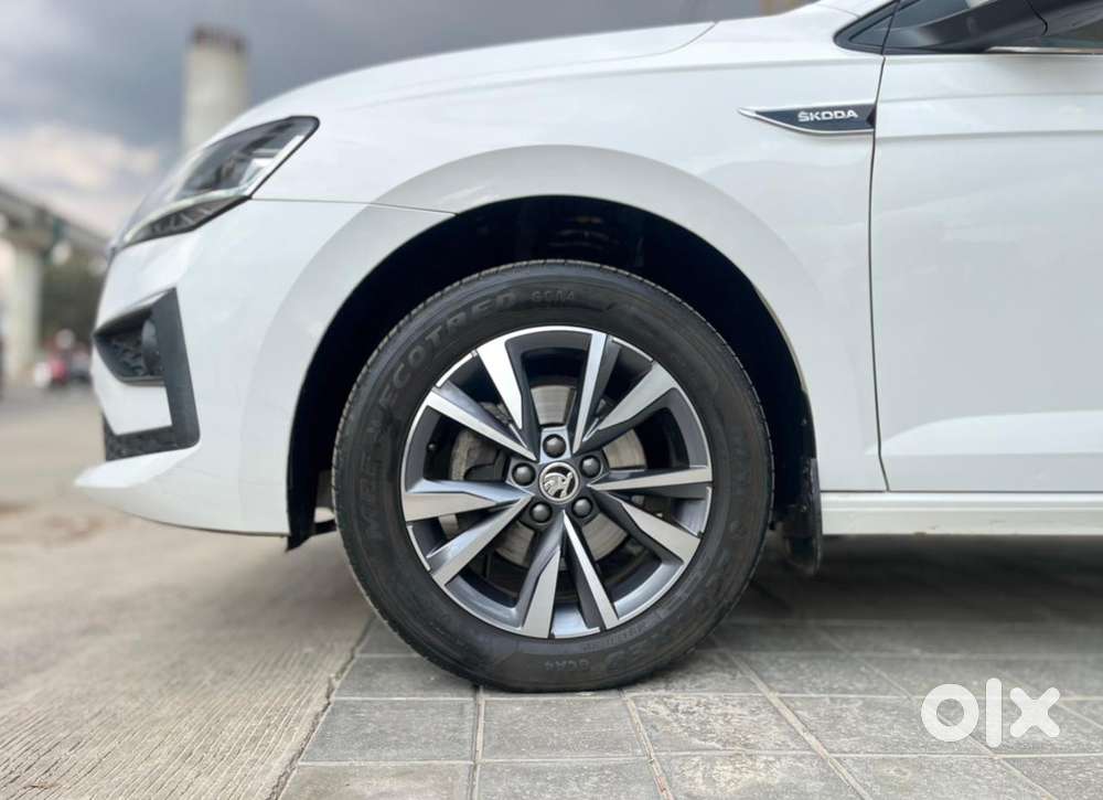 Skoda Slavia 1.0 Tsi Style At, 2024, Petrol