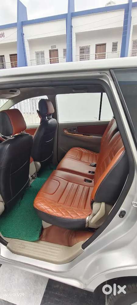 Toyota Innova 2011 Diesel 107000 Km Driven