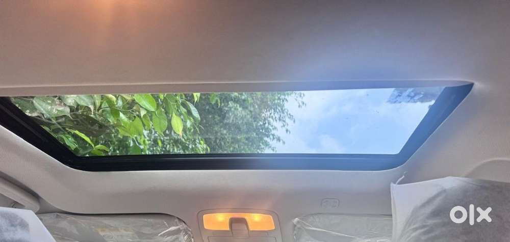 Mahindra Xuv300 Turbosport W6, 2024, Petrol