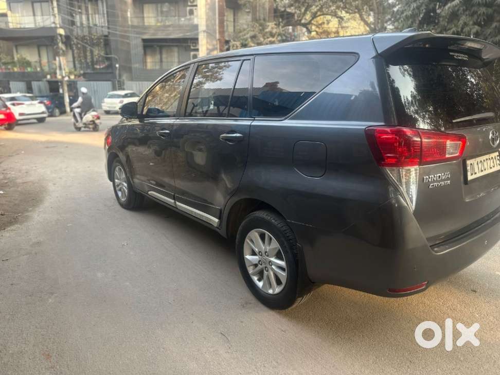 Toyota Innova Crysta