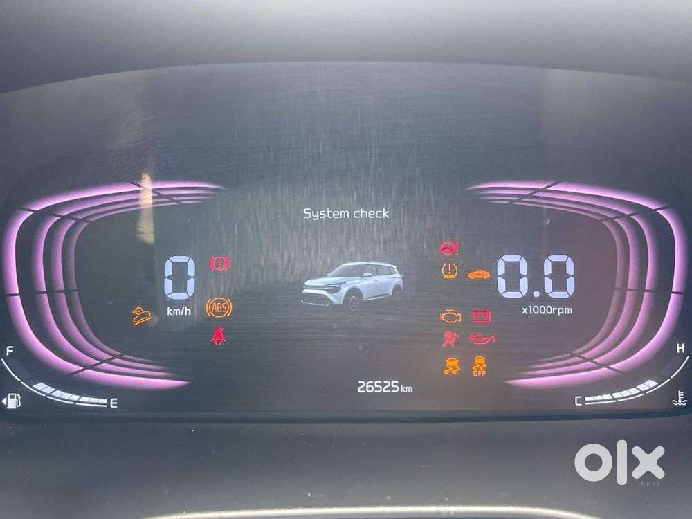 Kia Carens 1.4 Luxury 7 Str, 2022, Petrol