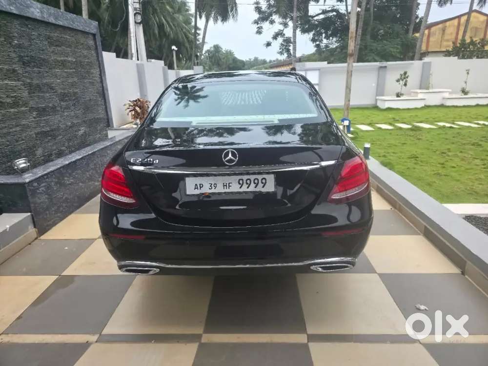 Mercedes-benz E-class 2020 Dec. January 2021 Registerd