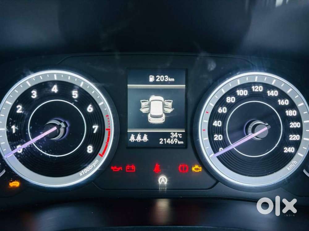 Hyundai Creta Sx Petrol Mt, 2023, Petrol