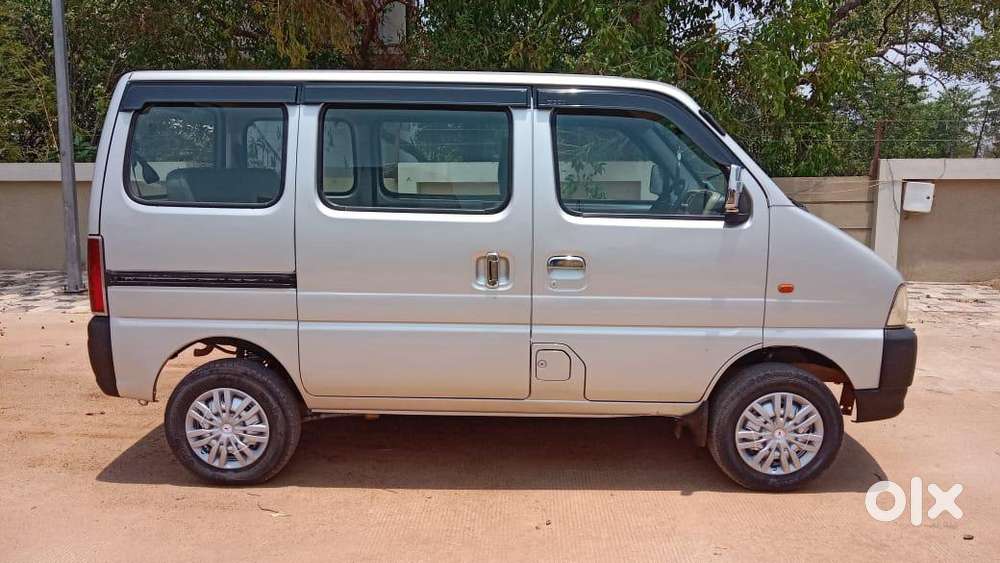 Maruti Suzuki Eeco 5 Str With Htr Cng, 2011, Cng & Hybrids