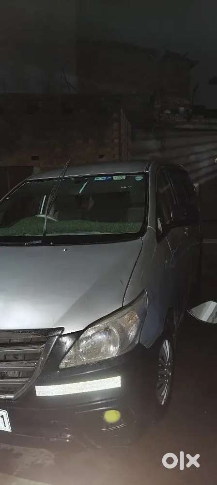 Toyota Innova 2013 Diesel 386000 Km Driven