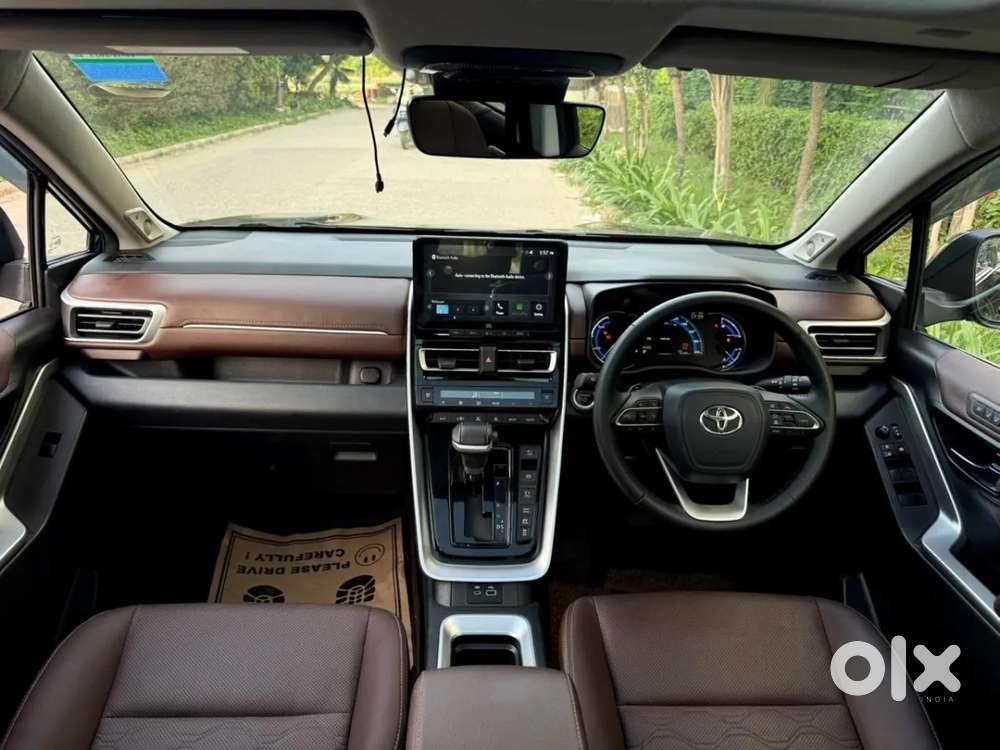 Toyota Innova Hycross 2.0 Zx (o) Hybrid 7 Str, 2023, Petrol