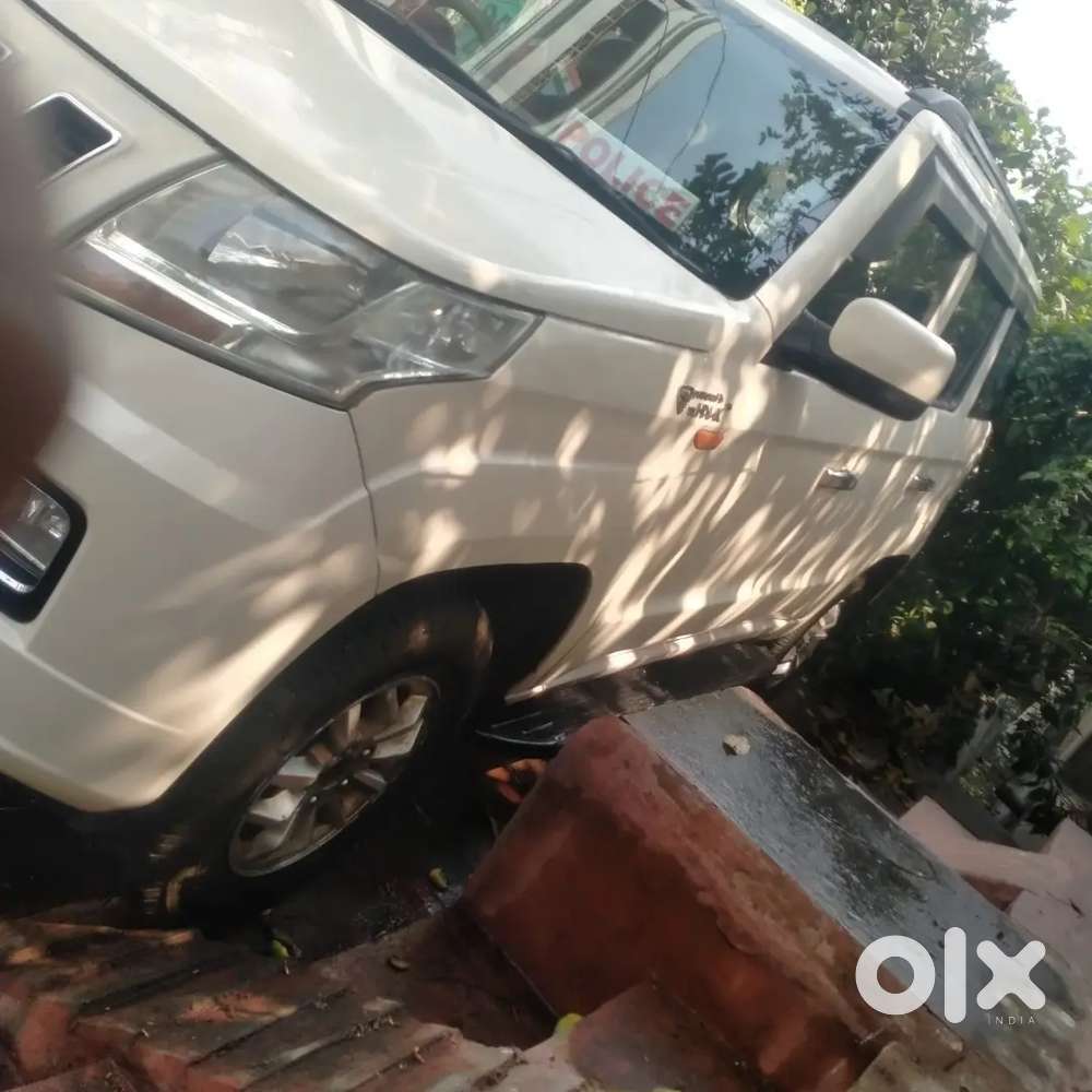 Mahindra Tuv 300 2016 Diesel 160000