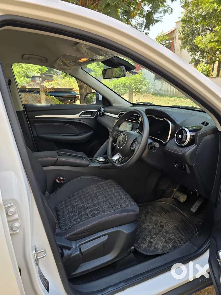 Mg Zs Ev 2025 Electric 10000 Km Driven