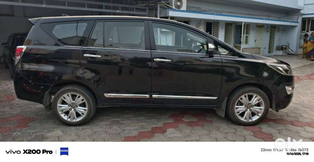 Toyota Innova Crysta 2.8z Automatic, 2018, Diesel