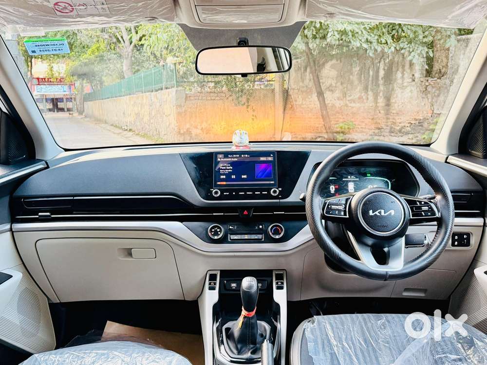 Kia Carens 1.4 Prestige 7 Str, 2024, Petrol