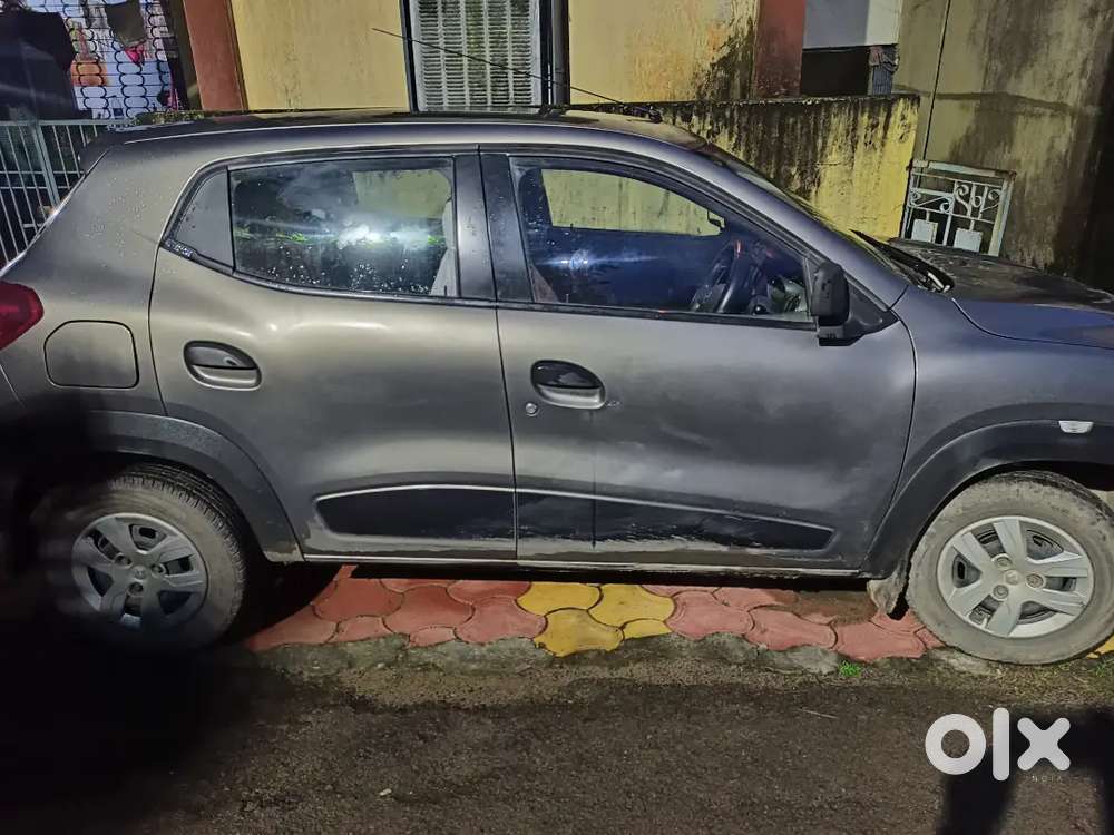 Renault Kwid Rxt (top Model) - Dec 2015 | All 4 Brand New Tyres With 3