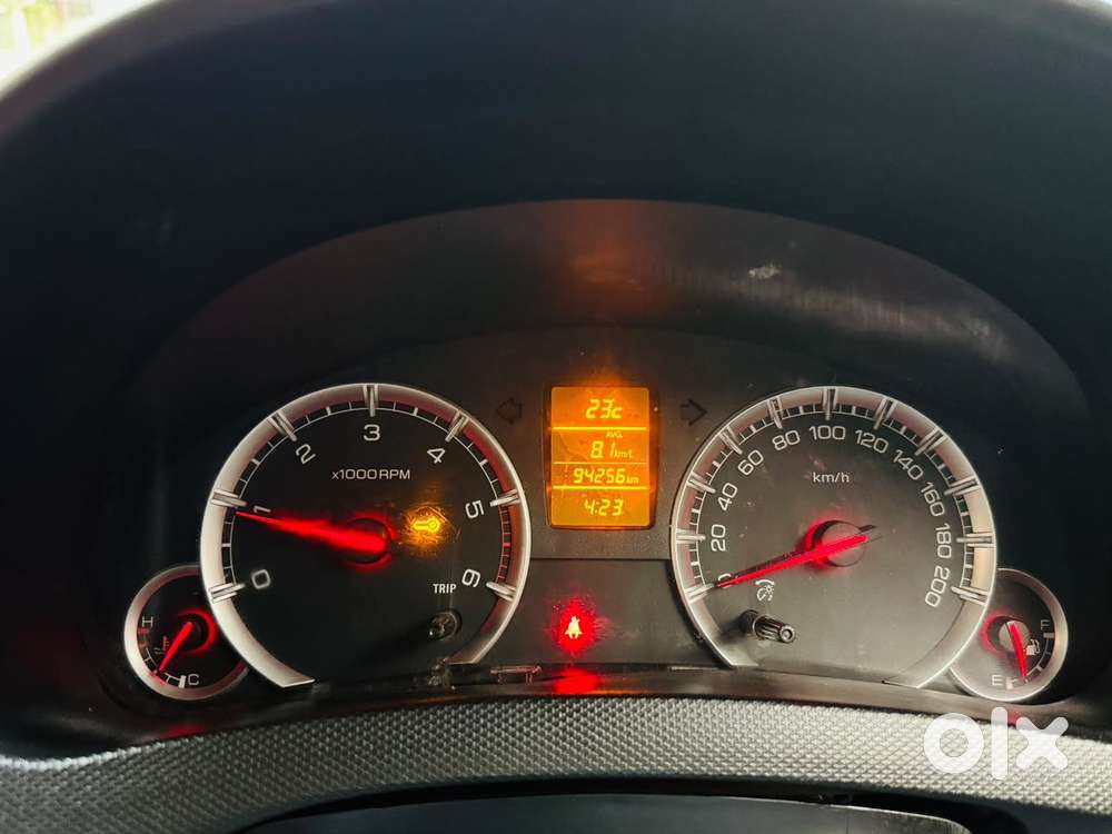 Maruti Suzuki Swift Zdi Plus, 2015, Diesel