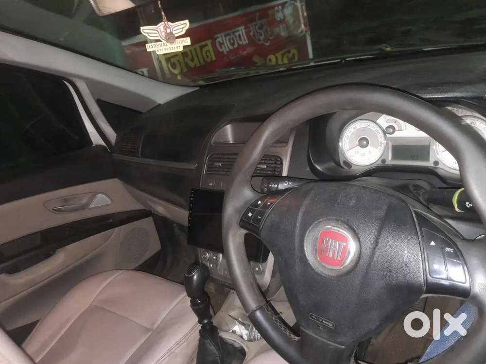 Fiat Linea Petrol Top Model 2010