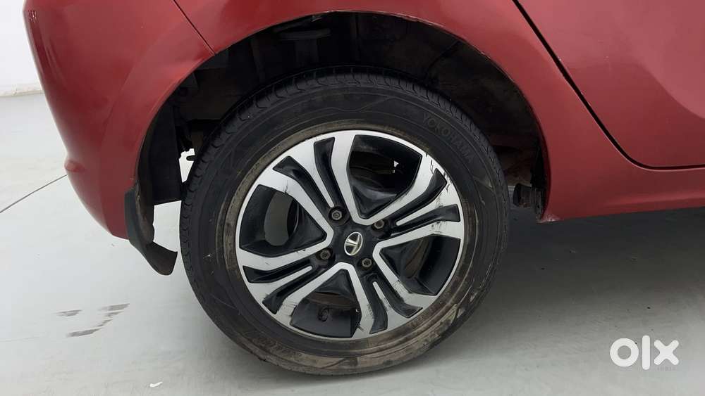 Tata Tiago Xza, 2019, Petrol