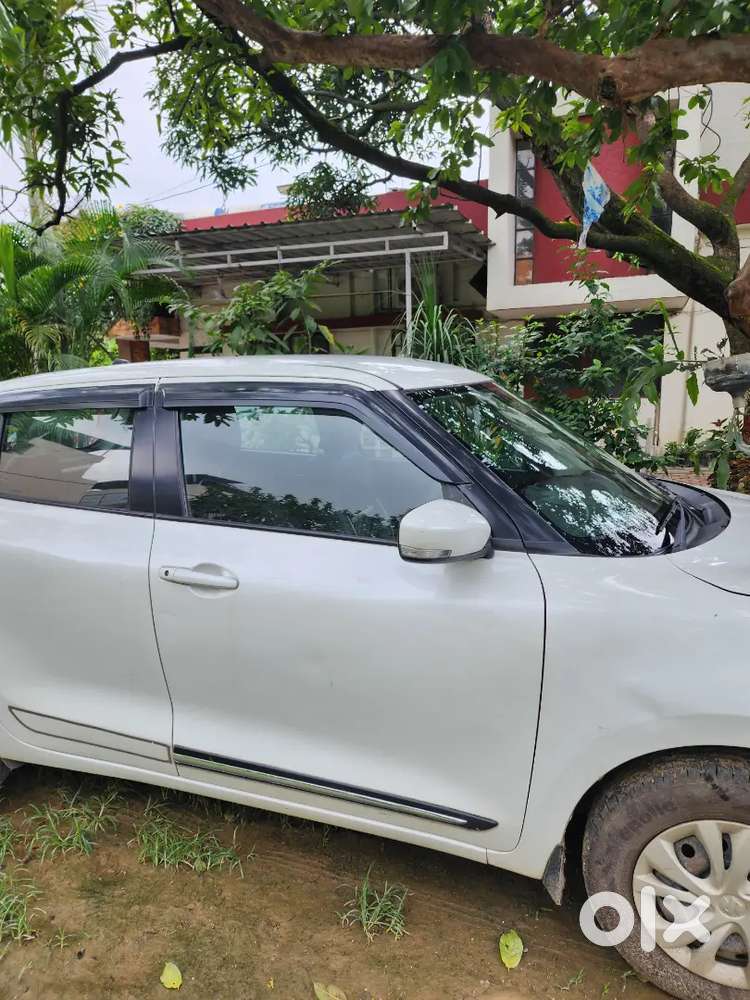 Maruti Suzuki Swift 2018 Vxi Amt