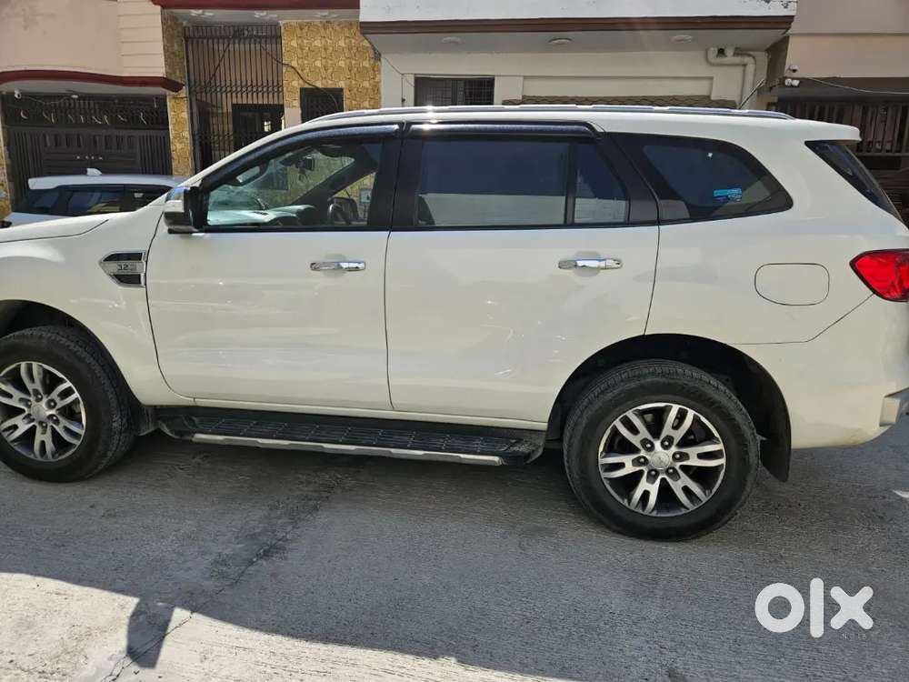 Ford Endeavour 2018 Diesel 100000 Km Driven