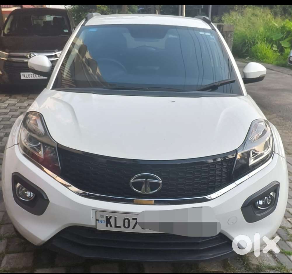 Tata Nexon 1.2 Revotron Xz Plus Dual Tone, 2017, Petrol