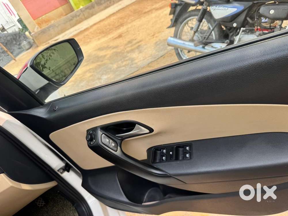 Owner Post -volkswagen Polo 2017 Petrol 74000 Km Driven