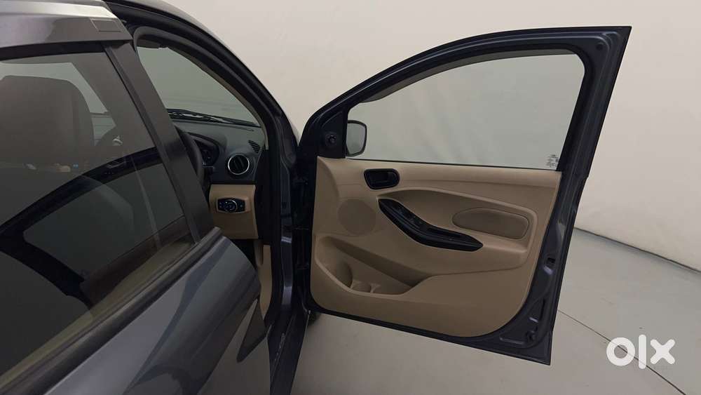Ford Figo Aspire Titanium, 2017, Petrol