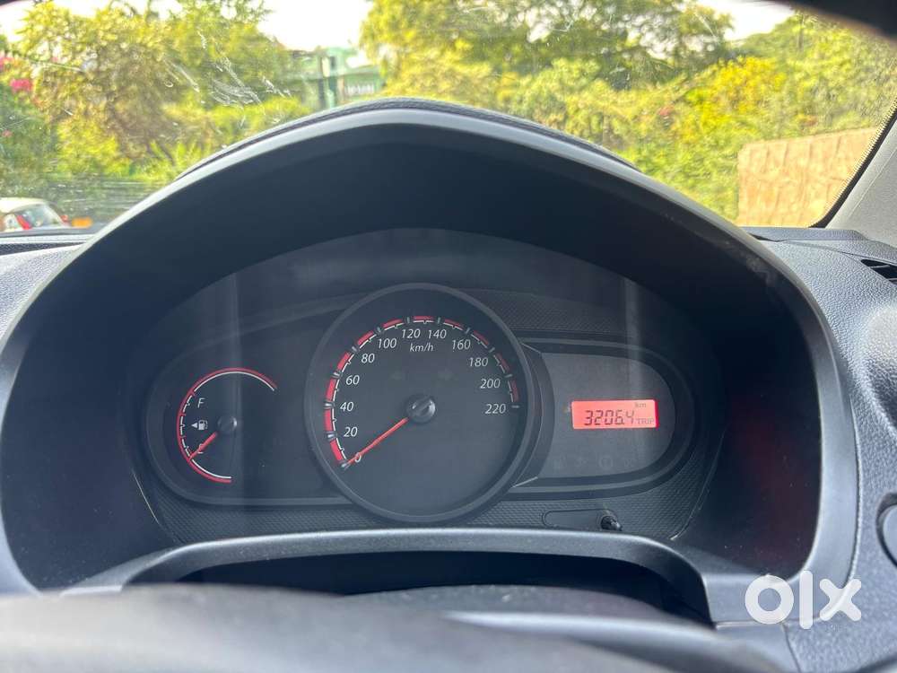 Ford Figo 2010-2012 Petrol Zxi, 2014, Petrol