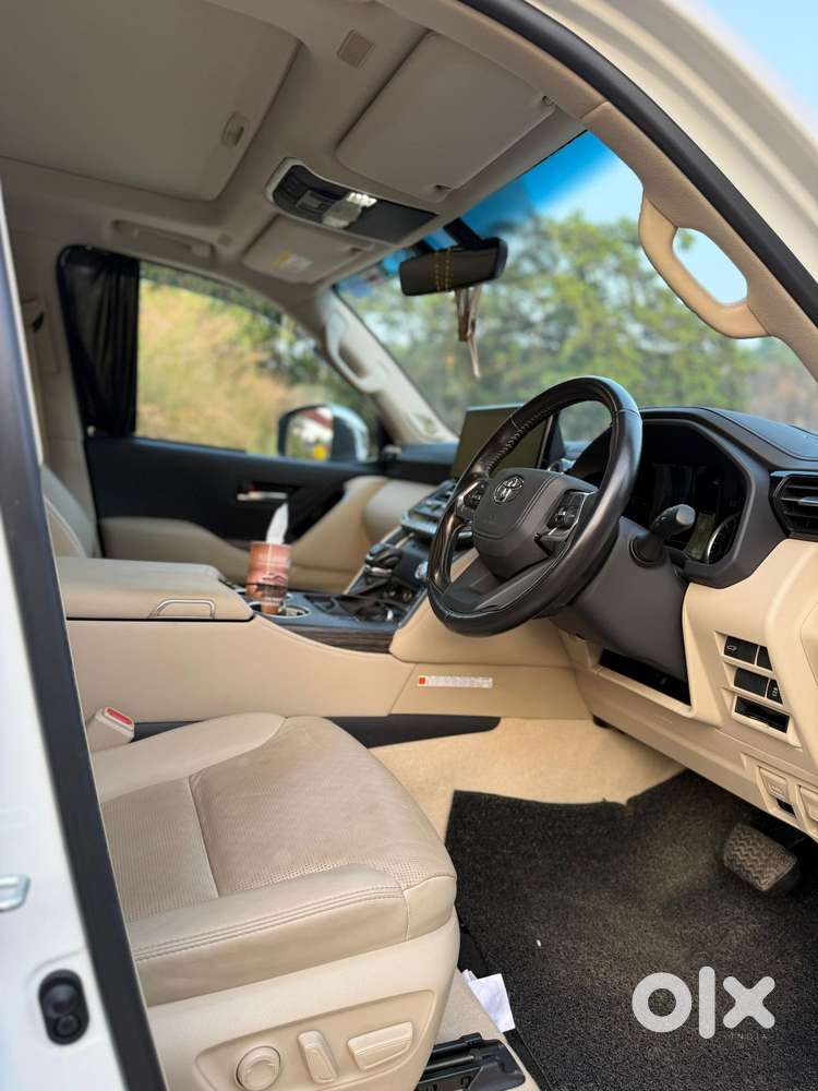 Toyota Land Cruiser 3.3 Zx Diesel, 2023, Diesel