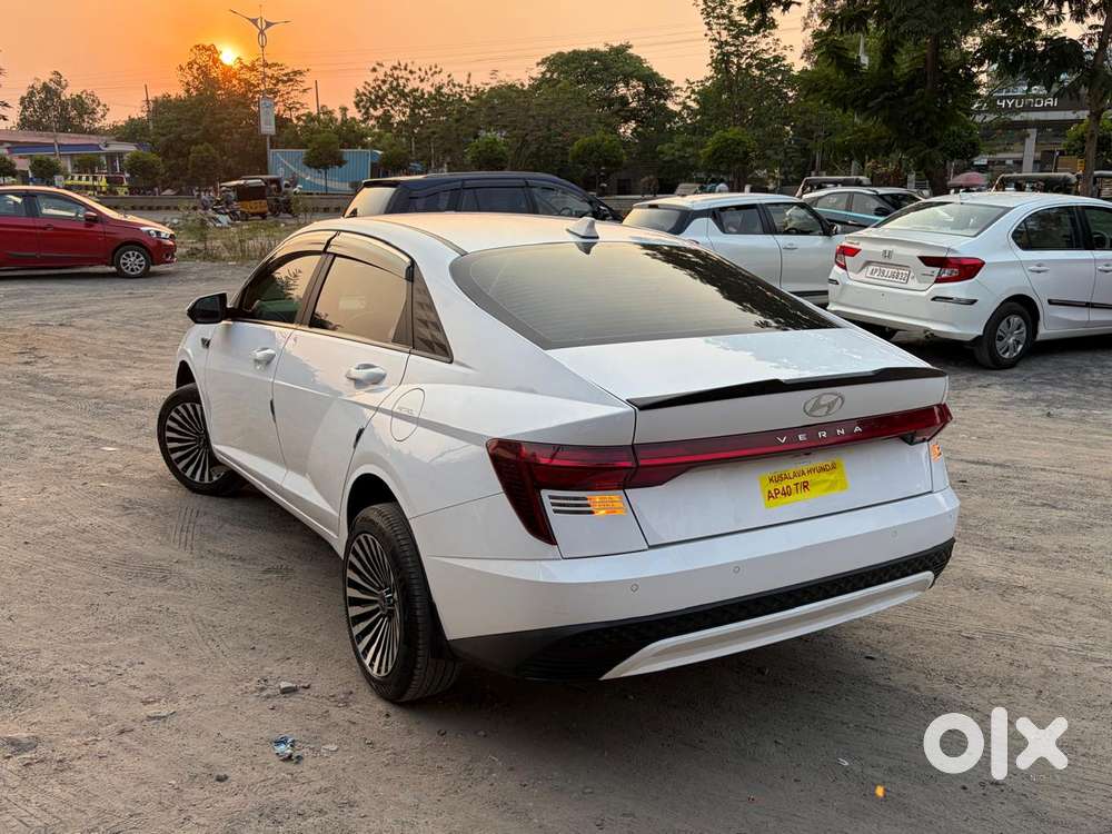 Hyundai Verna 1.5 Ex Vtvt, 2023, Petrol