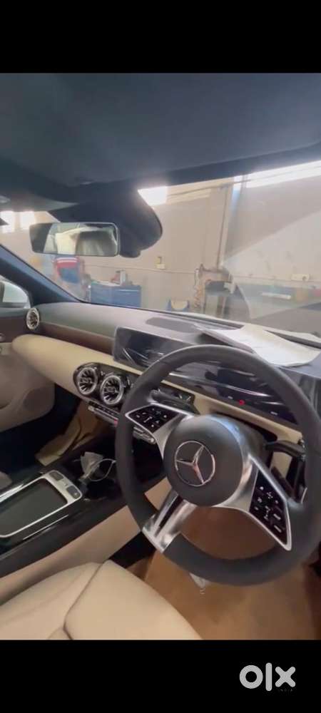 Mercedes-benz A-class Limousine 200, 2023, Petrol