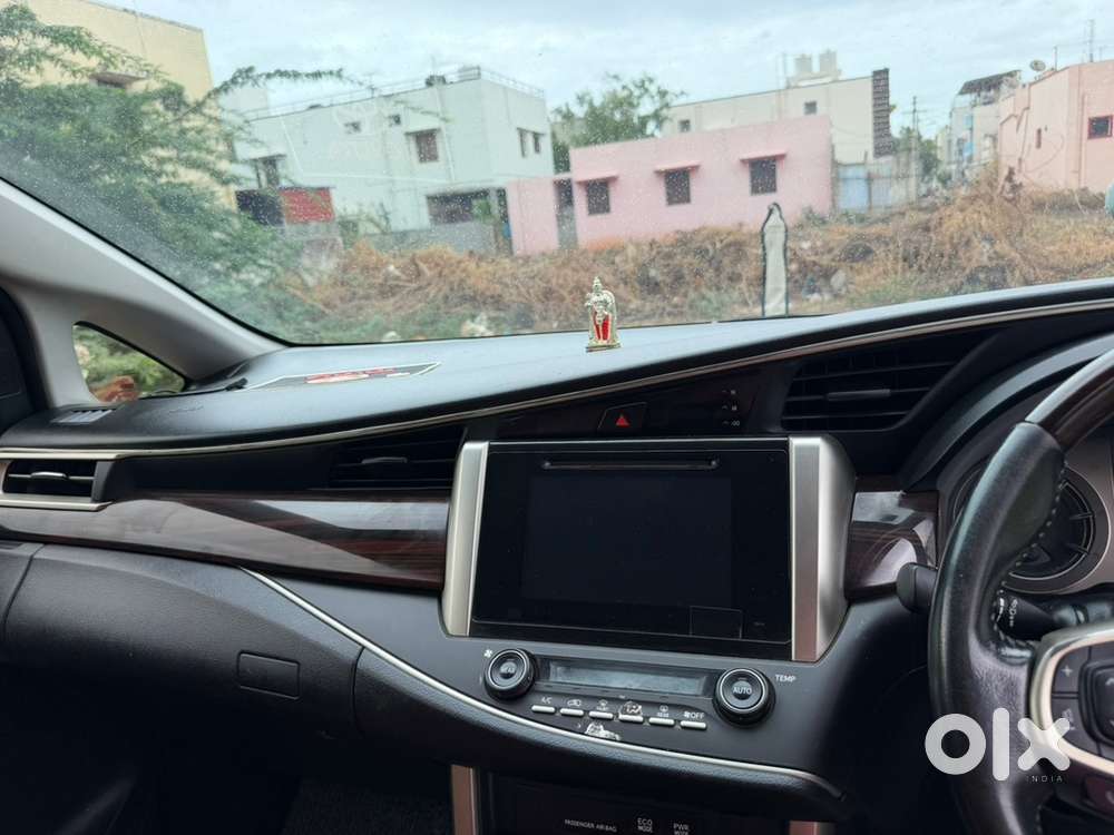 Toyota Innova Crysta 2020