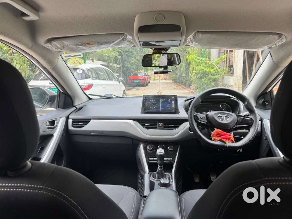 2022 Tata Nexon Petrol – Calgary White
