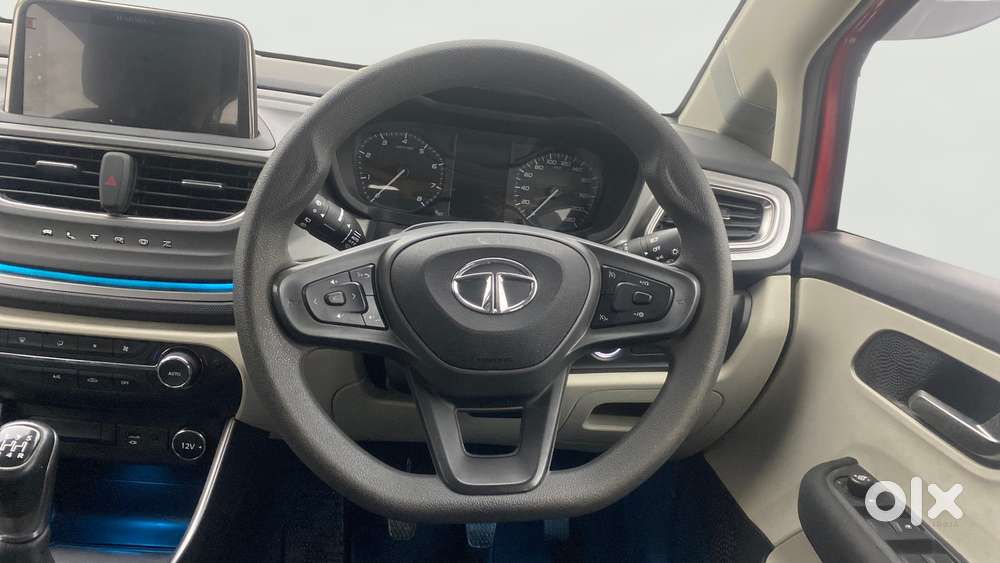 Tata Altroz Xz, 2023, Petrol